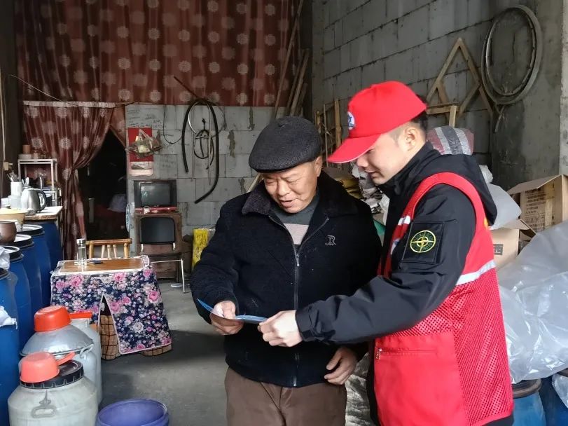 渭水桥村学雷锋主题月活动 | 志愿红点亮文明城 安全行守护你我他